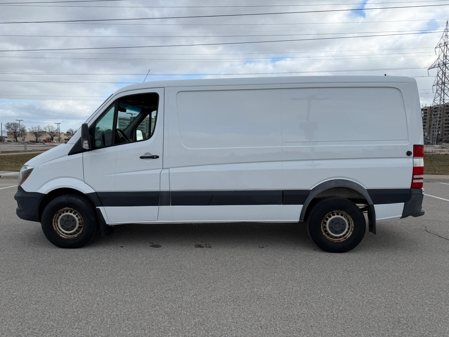 White Mercedes-Benz Sprinter Cargo Van - photo 2