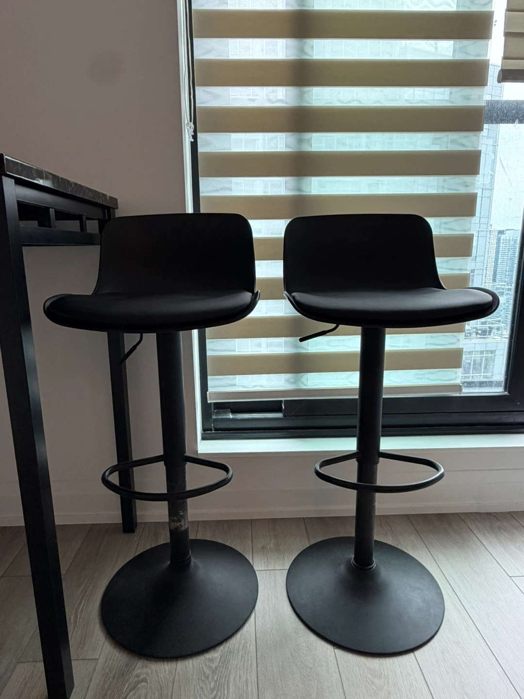 Bar Table and Chairs Set - Like New - photo 2