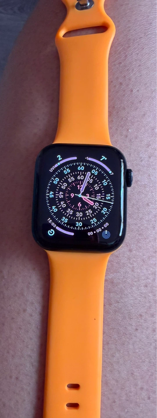Apple Watch SE 44mm Aluminum GPS