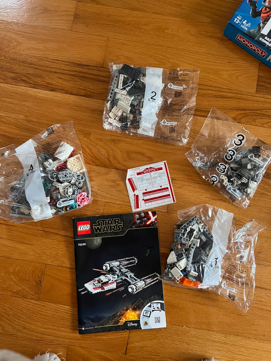 LEGO Star Wars Y-Wing Starfighter Set - photo 2