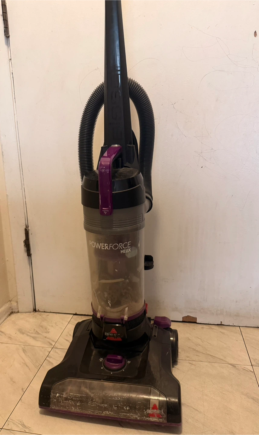Bissell PowerForce Vacuum Cleaner🥕 - photo 2