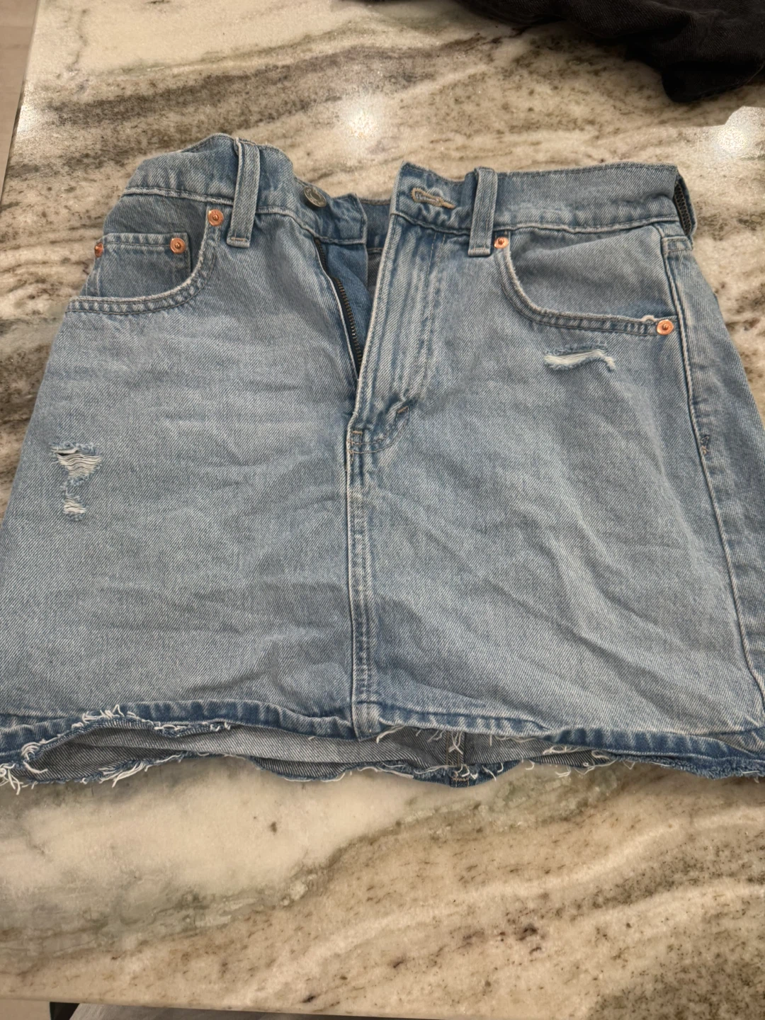 GAP Denim Mini Skirt Size 2/26