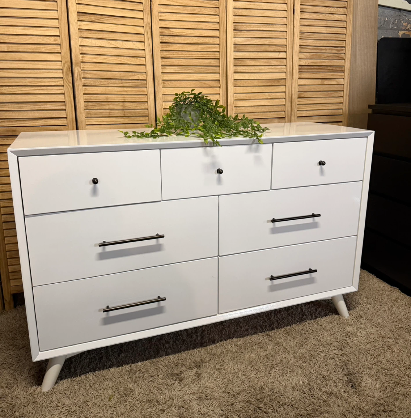 Mid Century Modern 7 Drawer Dresser - photo 2