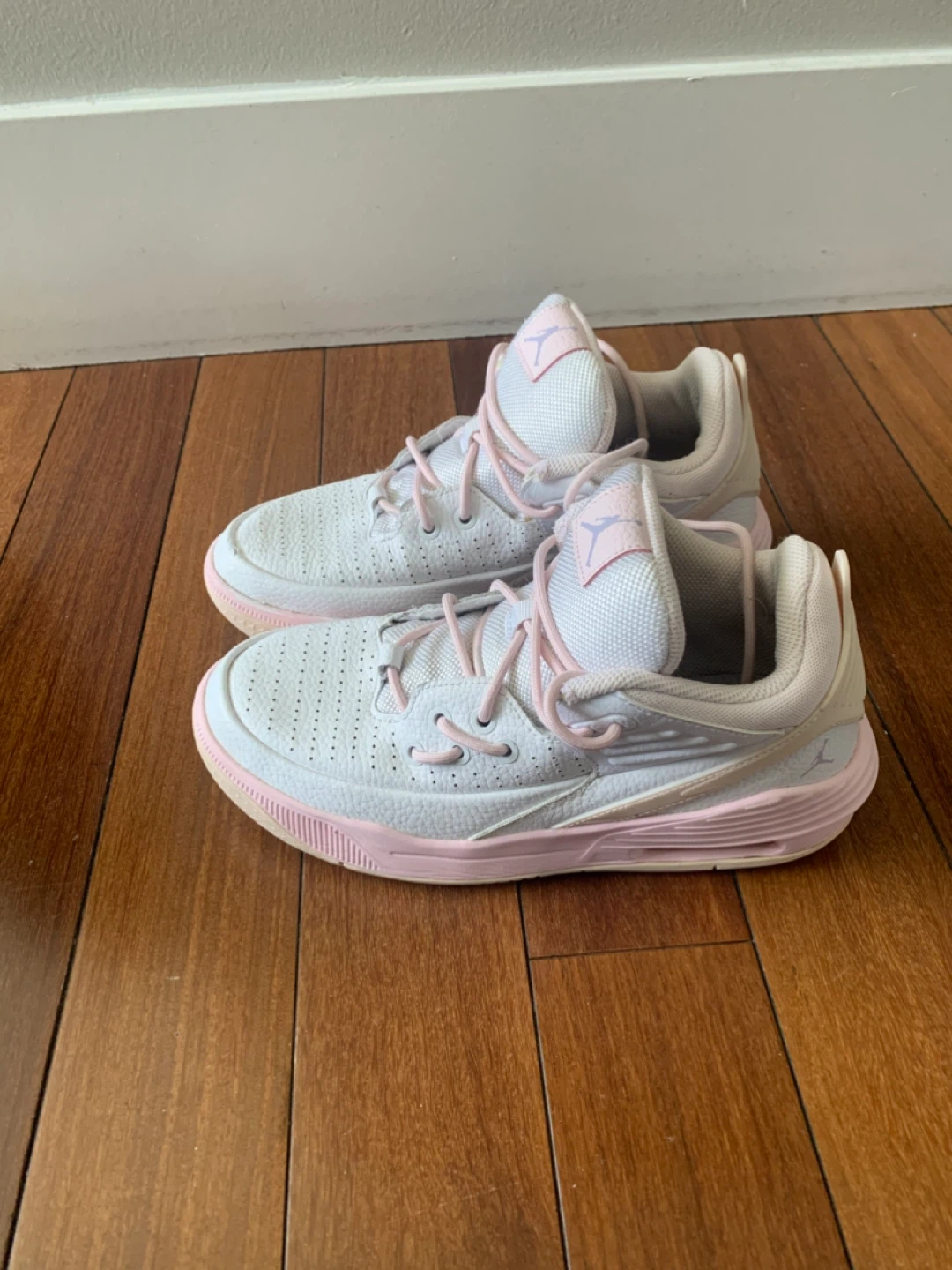 Air Jordan Max Aura 5 GS 'White Pink Wash' - photo 4