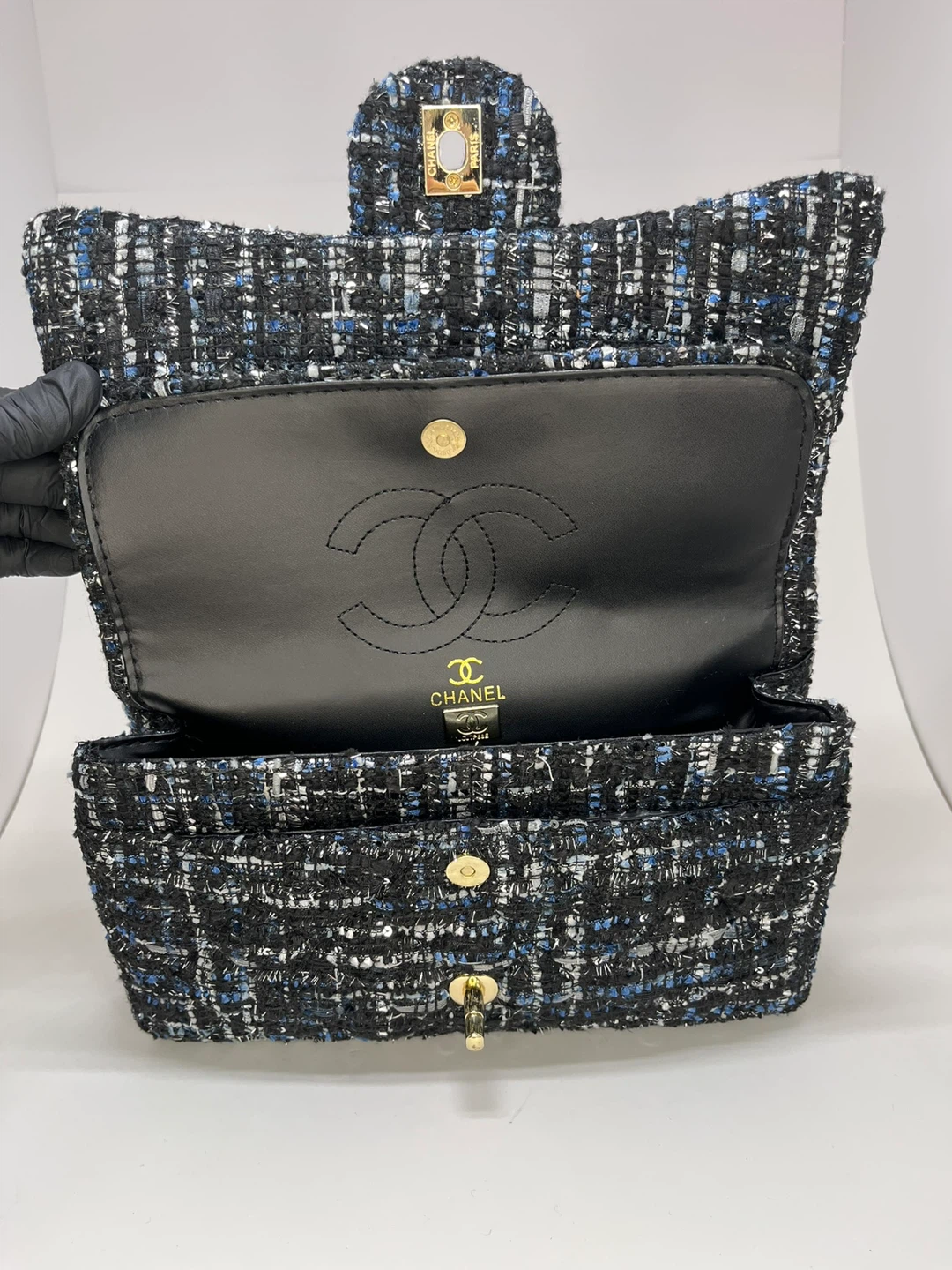Chanel Tweed Flap Bag - photo 4