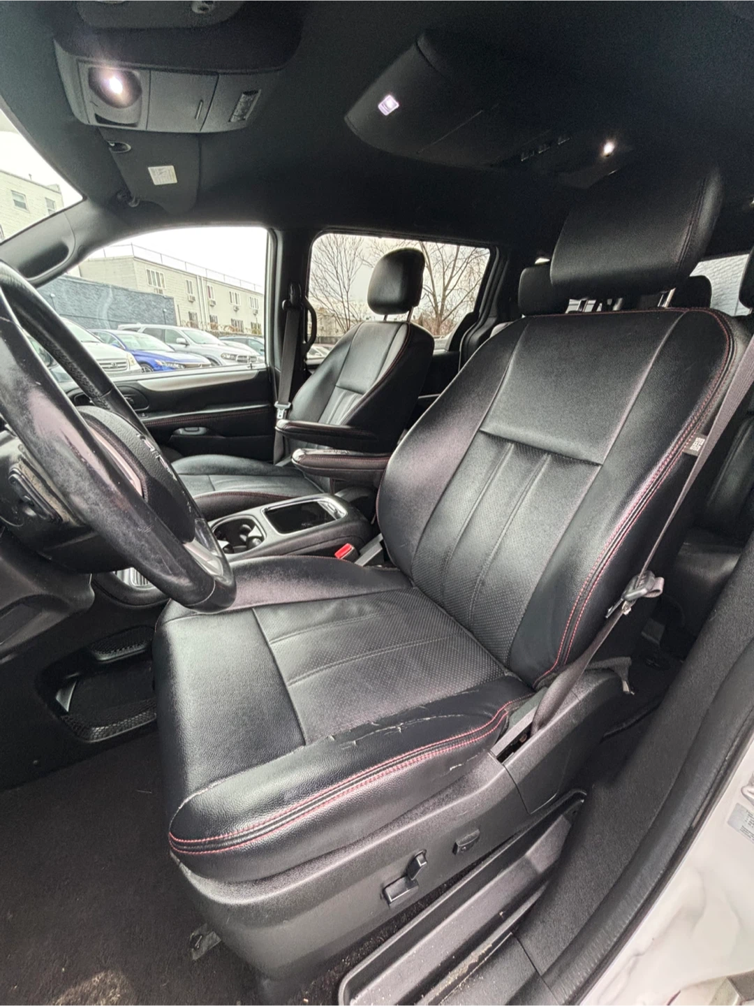 Dodge Grand Caravan GT 2017 101K miles - photo 5