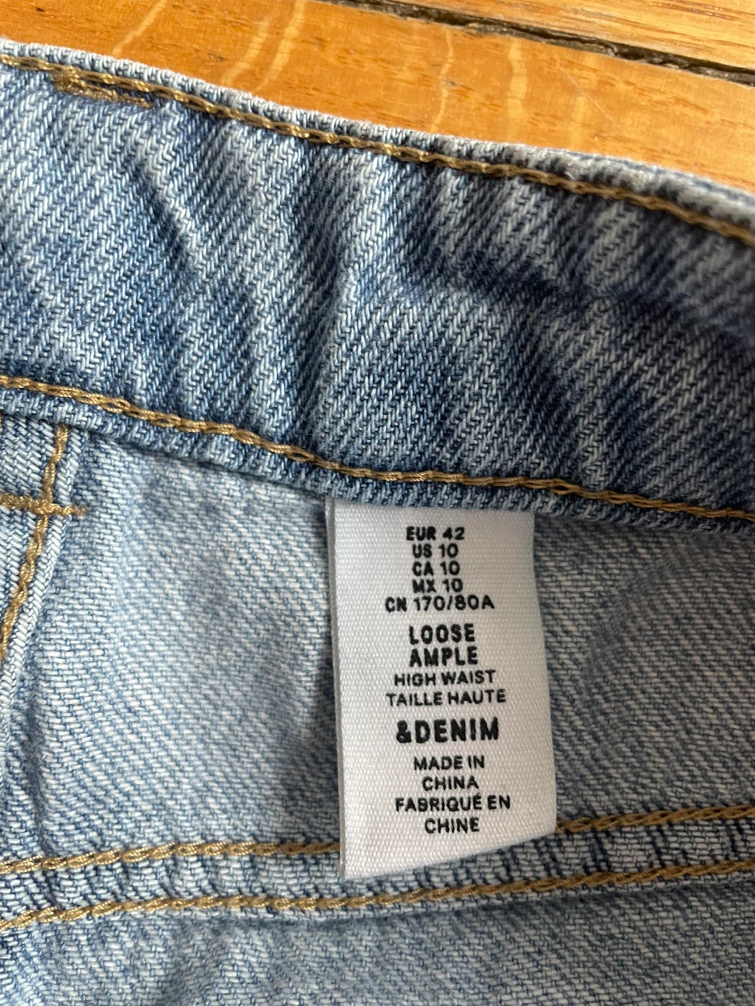 H&M Loose Fit High Waist Denim Jeans