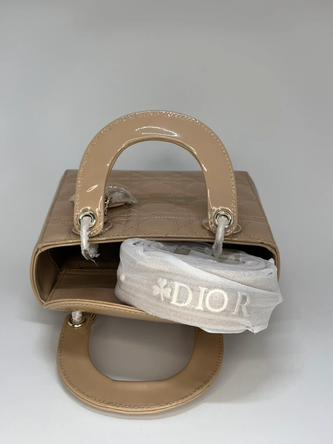 DIOR Patent Leather Handbag - photo 3