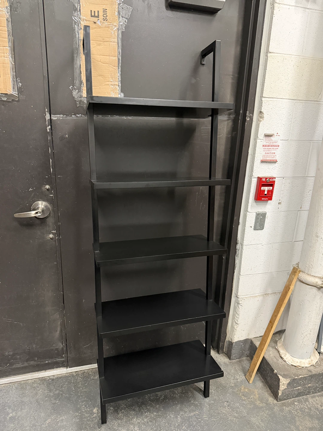 Black Metal 5-Shelf Leaning Bookshelf