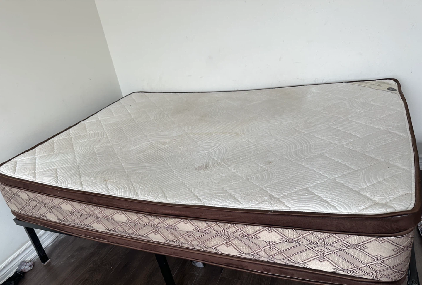 High Density Foam Mattress and metal double bed frame - photo 2