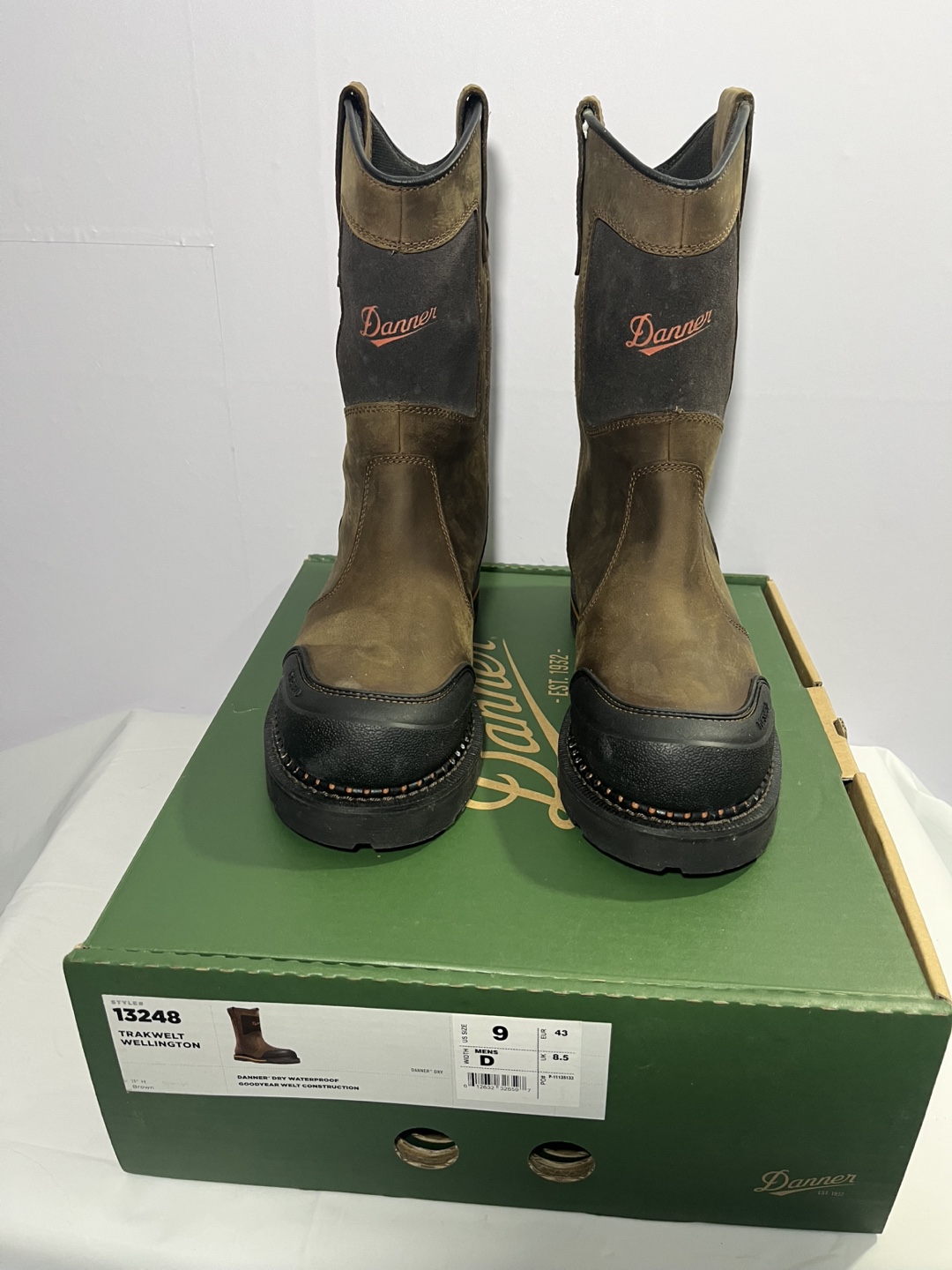 Danner 13248 Trakwelt Wellington Work Boots - Size 9 D