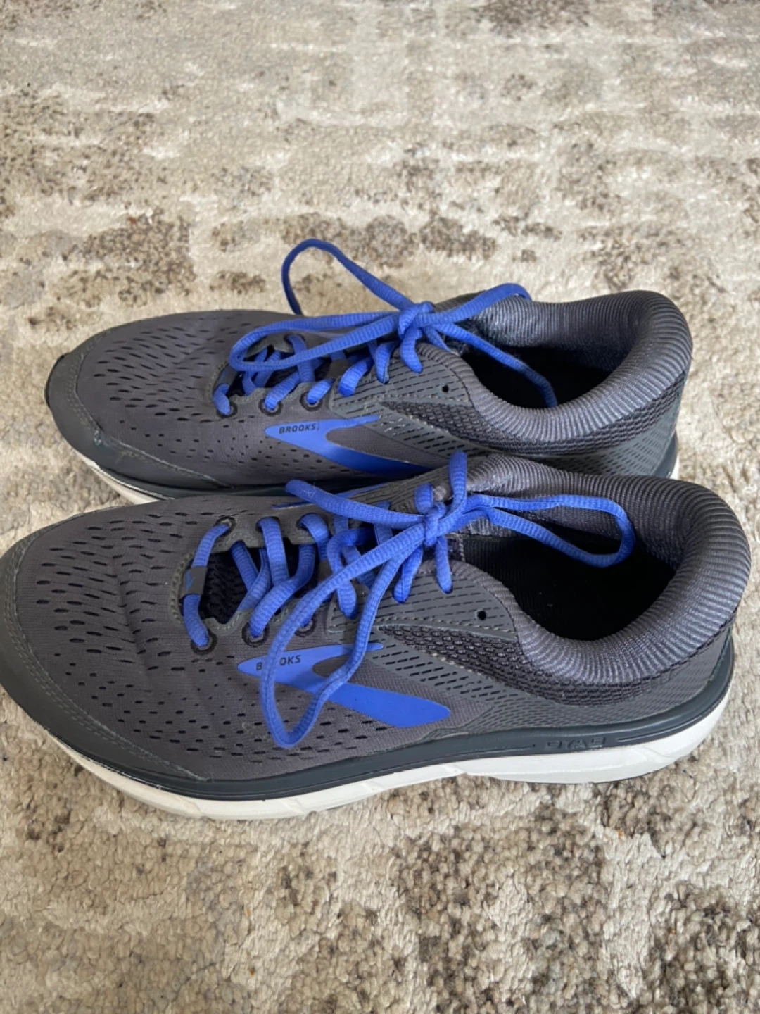 Brooks Dyad Running Shoes Men's Size 8
