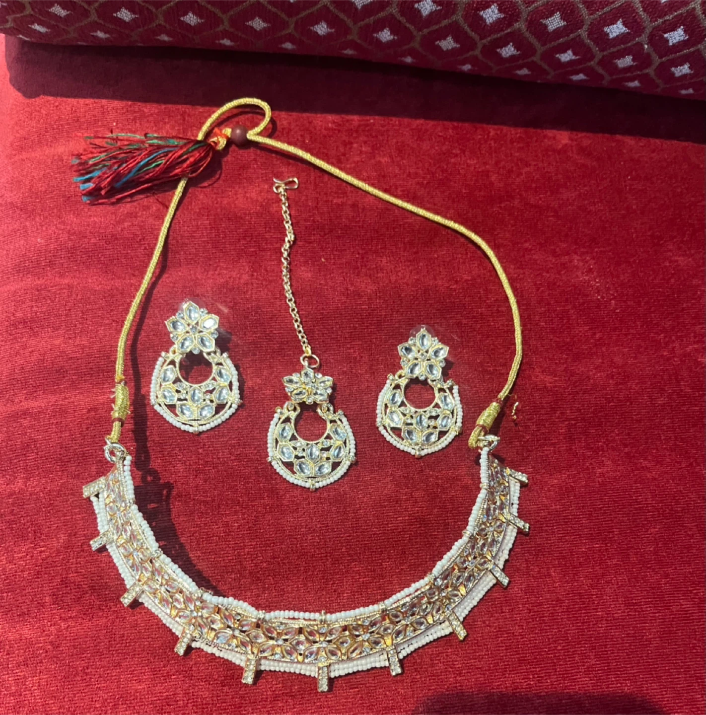 Gold Tone Choker Necklace Set with Earrings and Tikka - photo 4