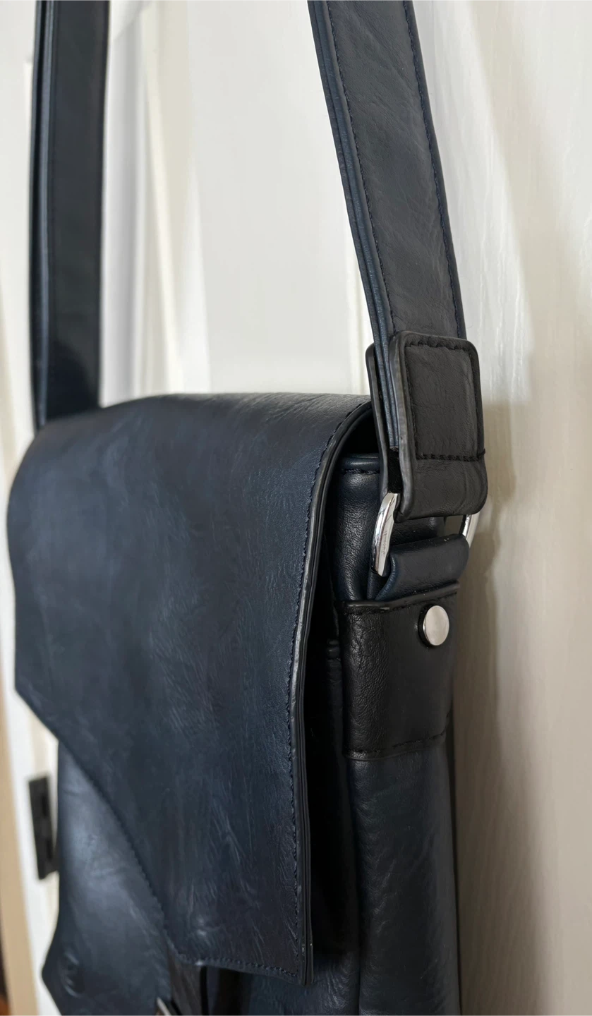 Espe Navy Blue Vegan Leather Messenger Bag - photo 5