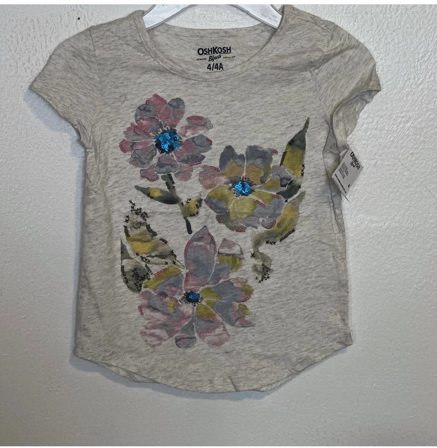 OshKosh B'gosh Girls Floral Sequin T-Shirt Size 4/4A