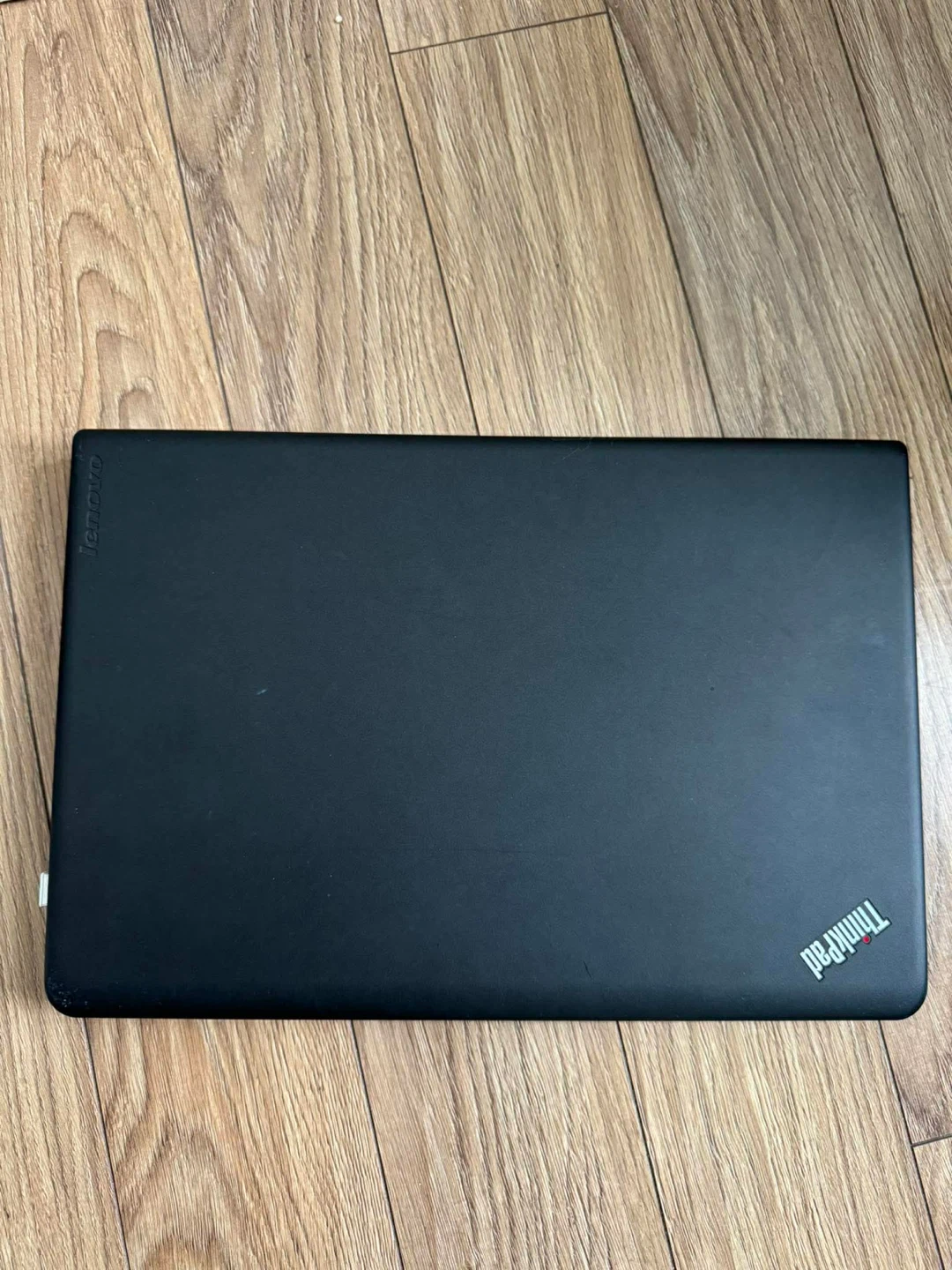 Lenovo ThinkPad E560 Laptop - photo 3
