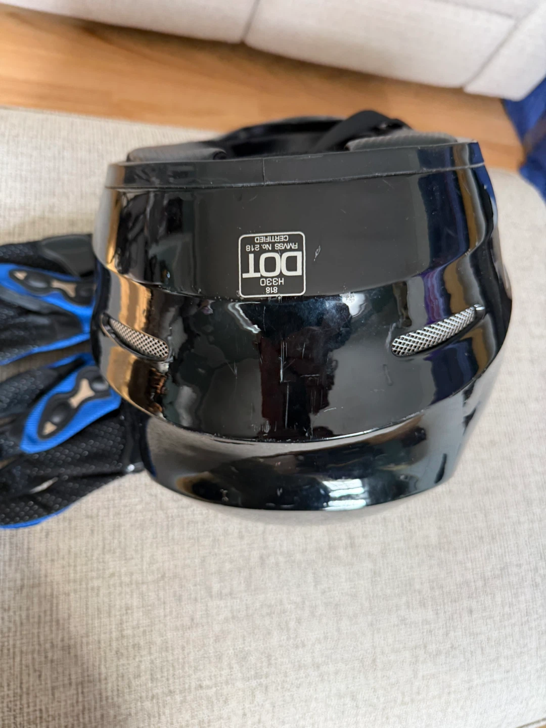 Black Motorcycle Helmet with M Gloves - photo 2