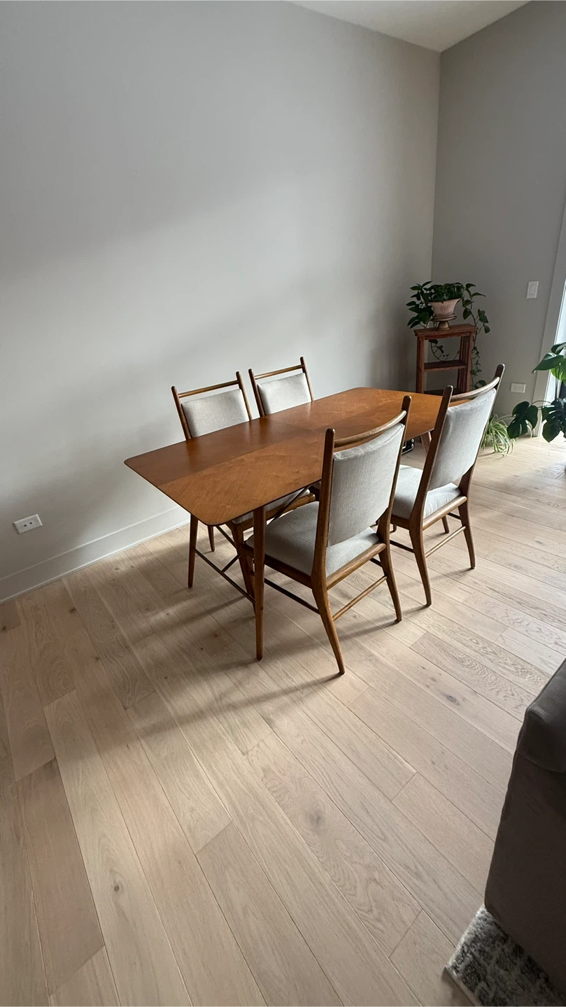 Mid-Century Modern Dining Table with 4 Chairs