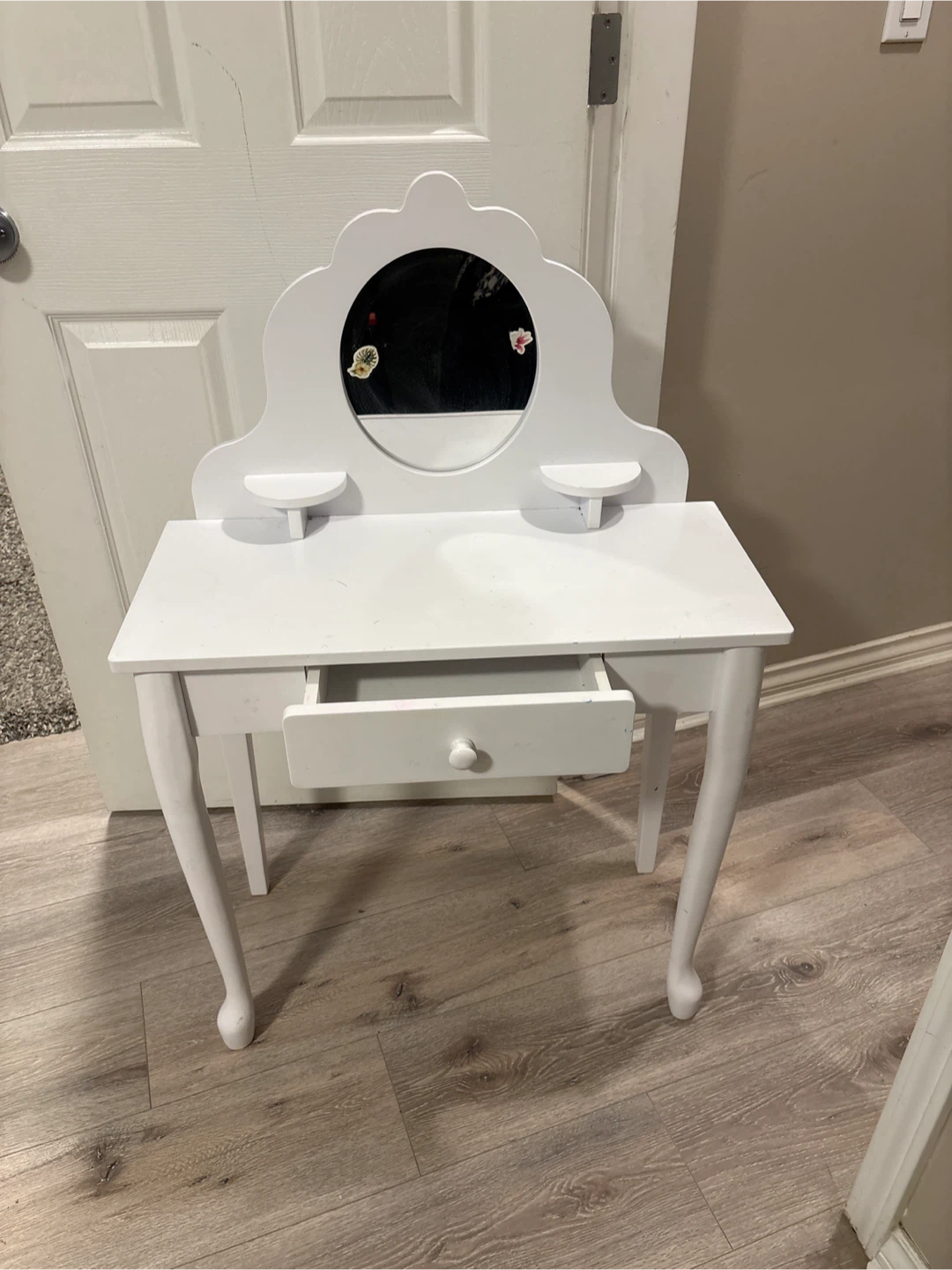 White Kids Vanity Table with Mirror and Drawer - photo 3