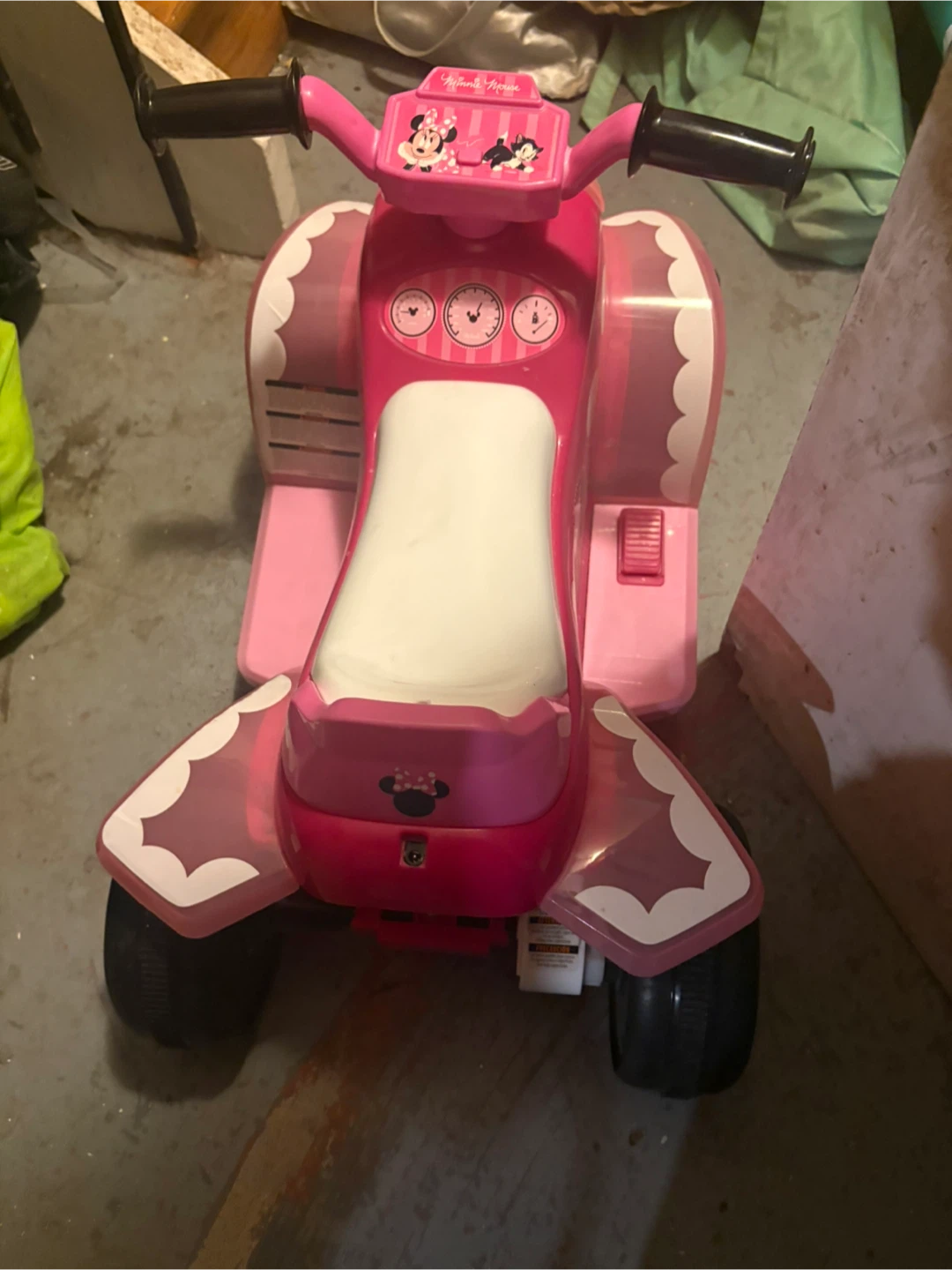 Kids Pink Minnie Mouse Ride-On ATV Toy - photo 3