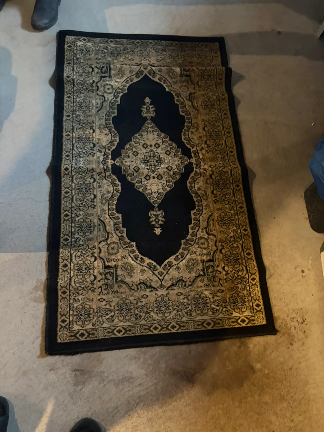 Persian Style Area Rug - photo 3