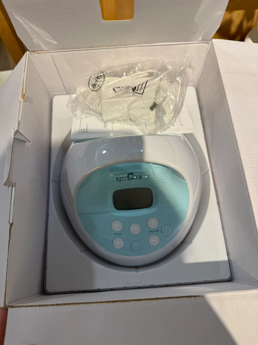 Selling brand new Spectra S1 plus hospital grade - photo 4