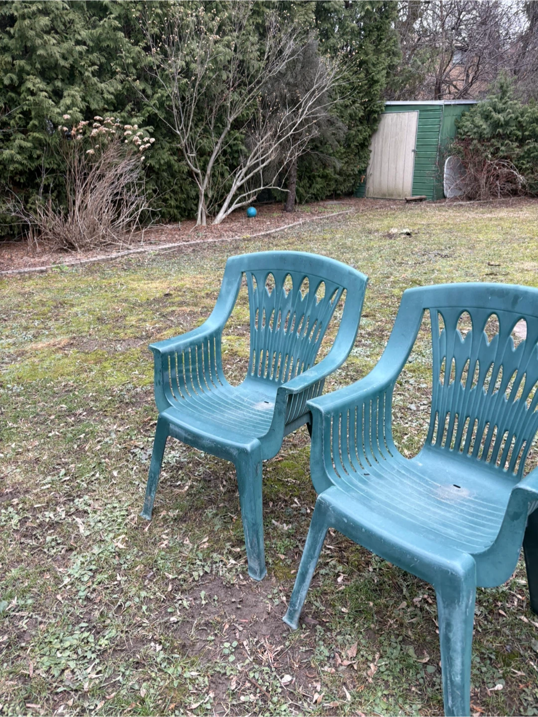 Green Plastic Patio Chairs - Set of 4 - photo 3