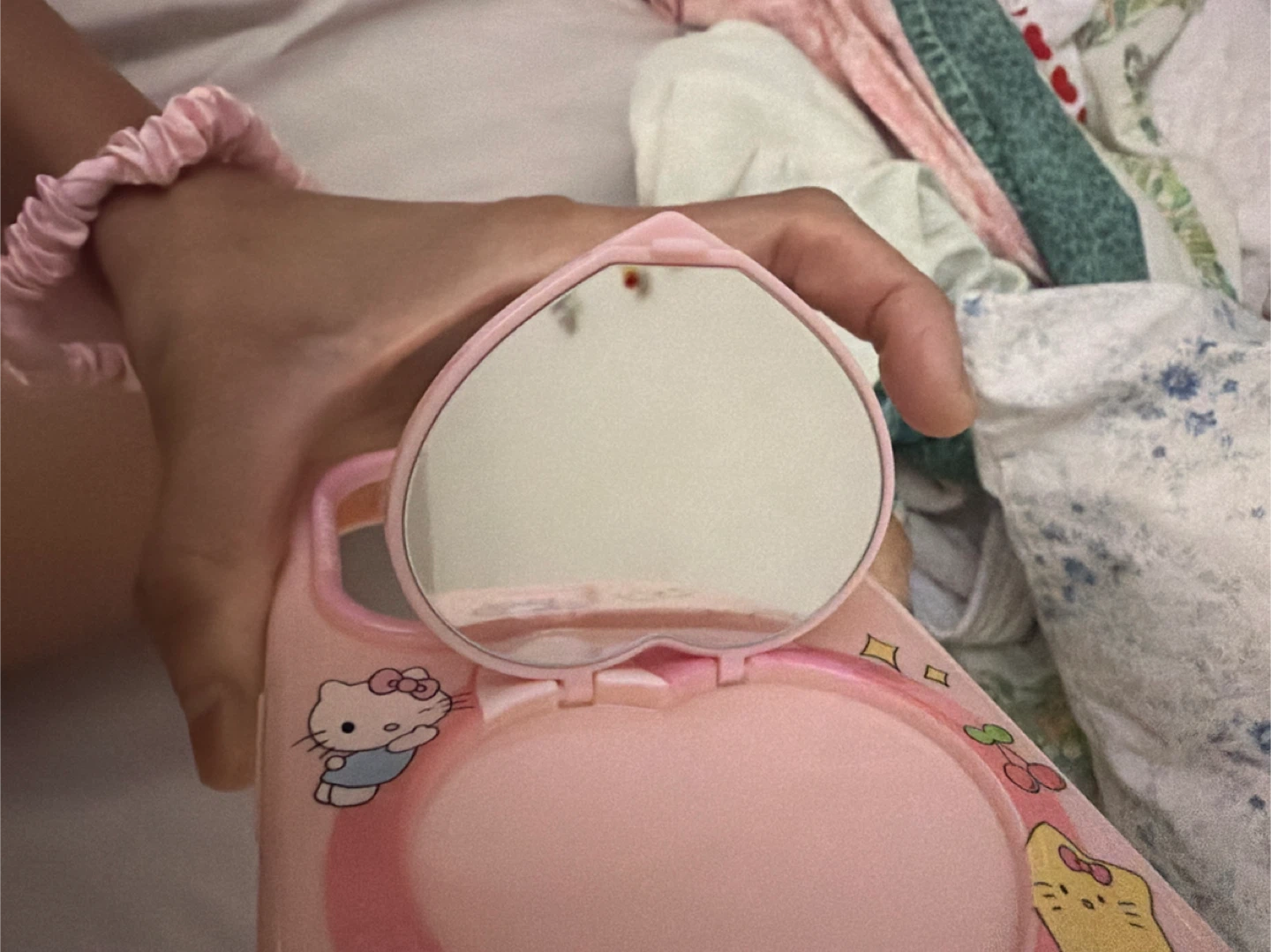 Hello Kitty iPhone case - photo 3