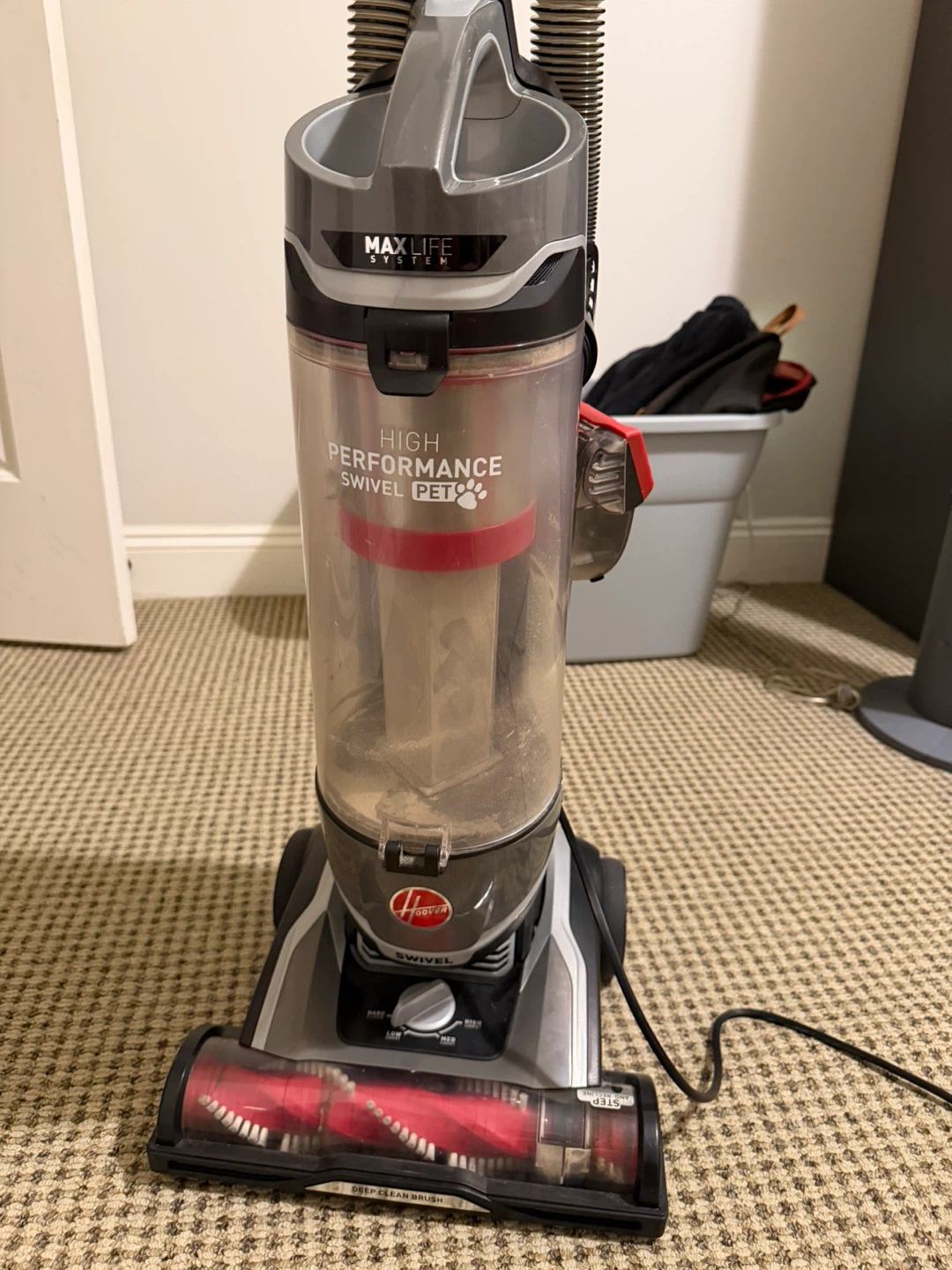 Hoover High Performance Swivel Pet Vacuum