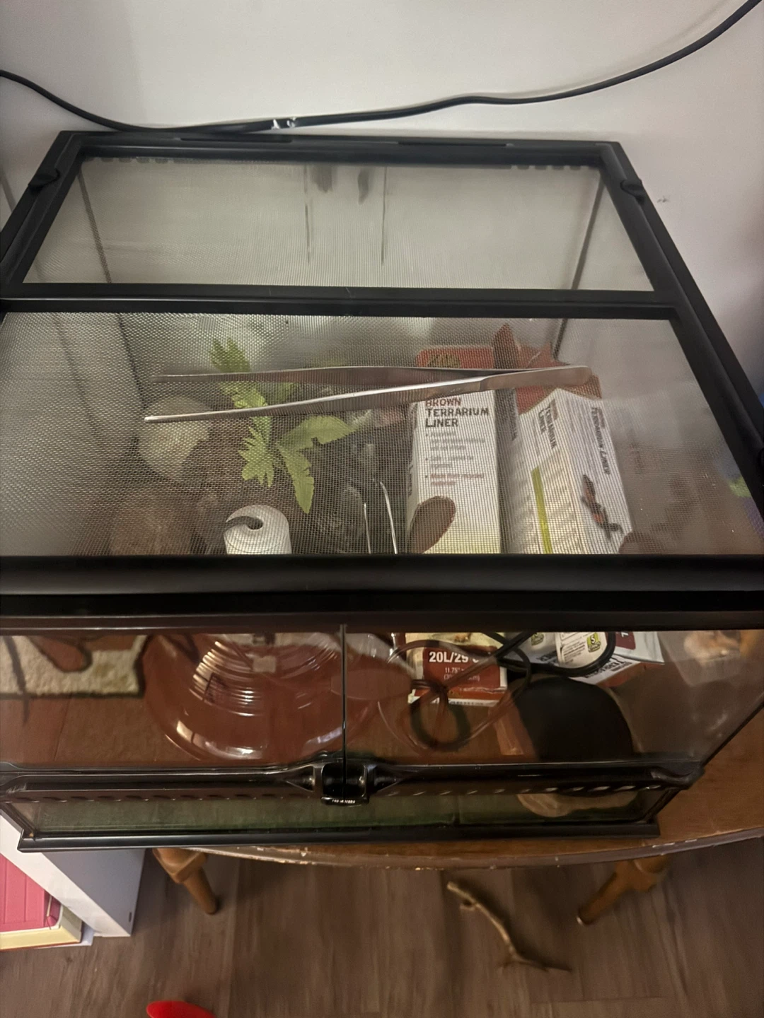 Zilla Terrarium with Brown Terrarium Liner - photo 4