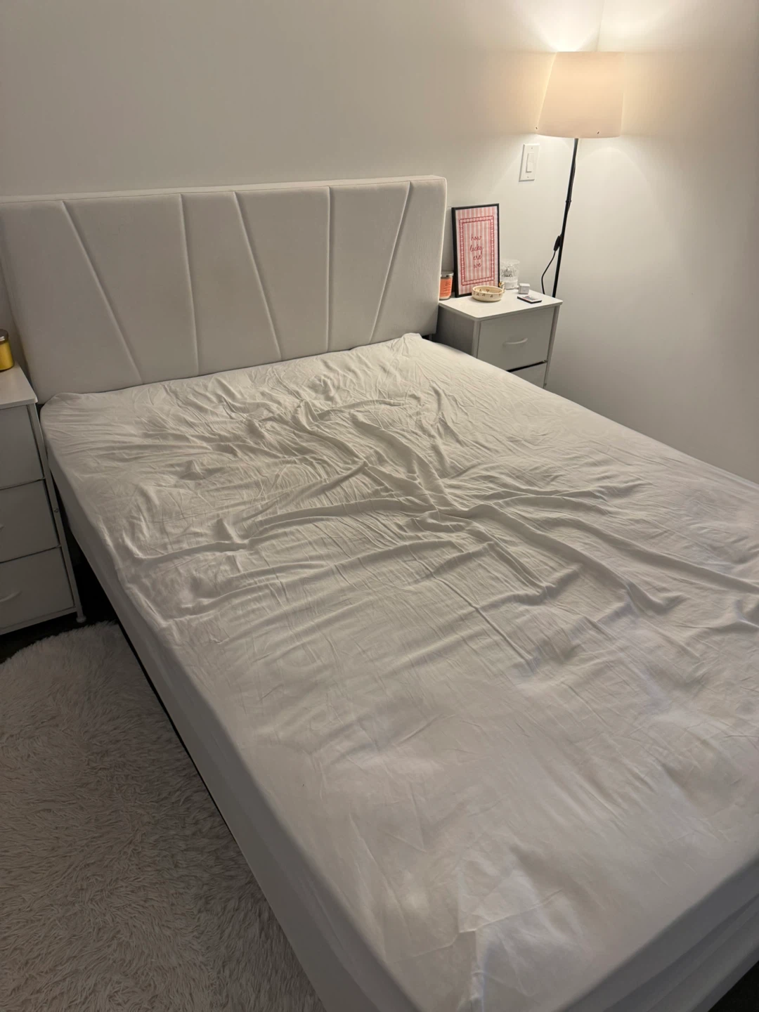 Full/Double Bedframe (no mattress) - photo 2