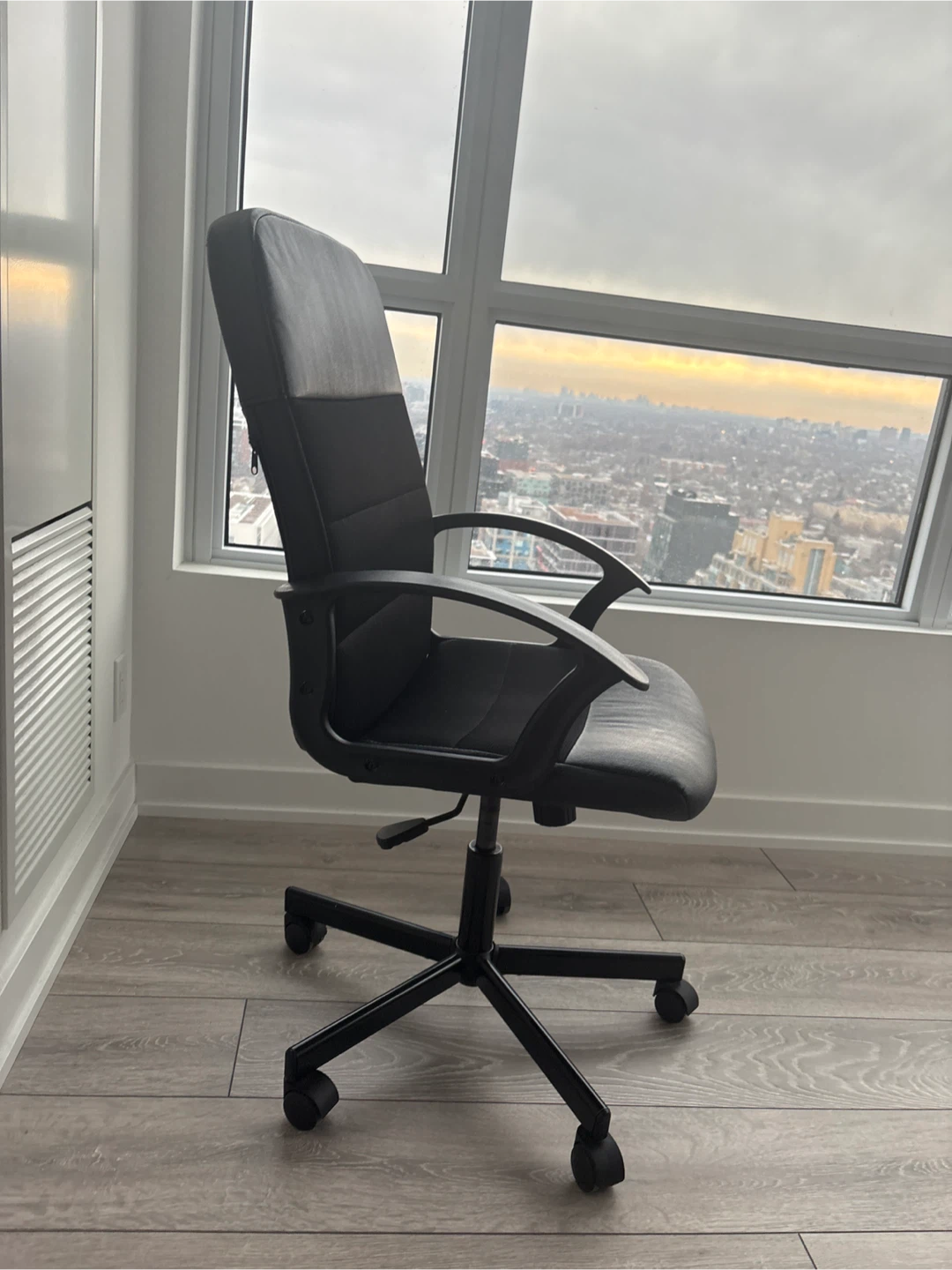 IKEA RENBERGET Swivel Chair, Bomstad Black - photo 3