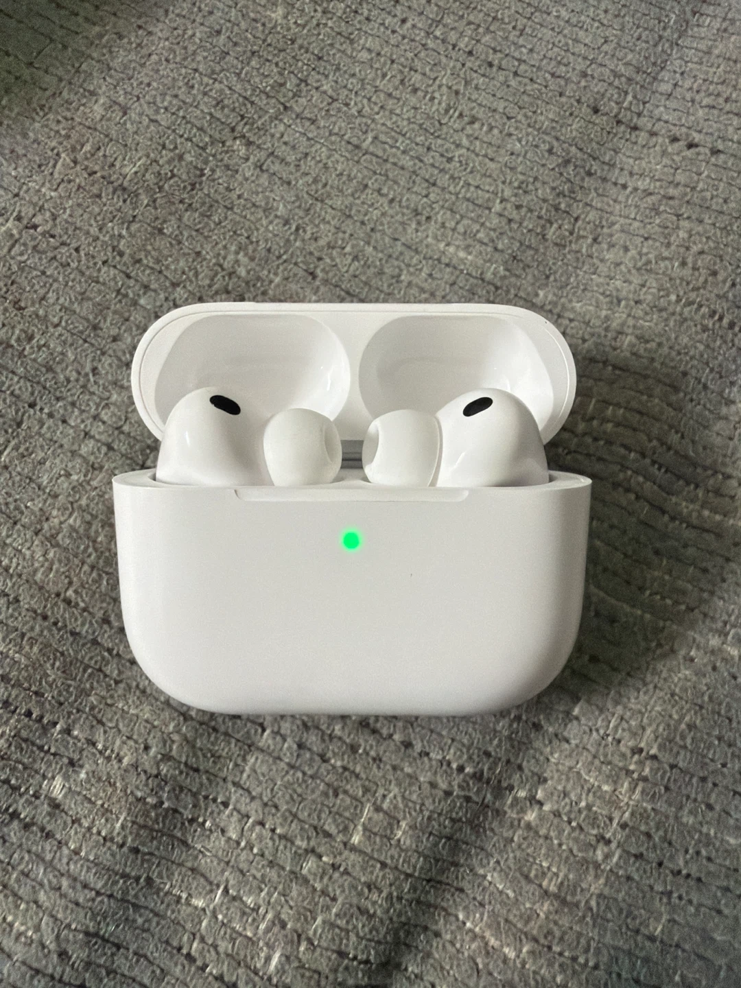Apple AirPods Pro (2nd generation) Wireless Earbuds - photo 3