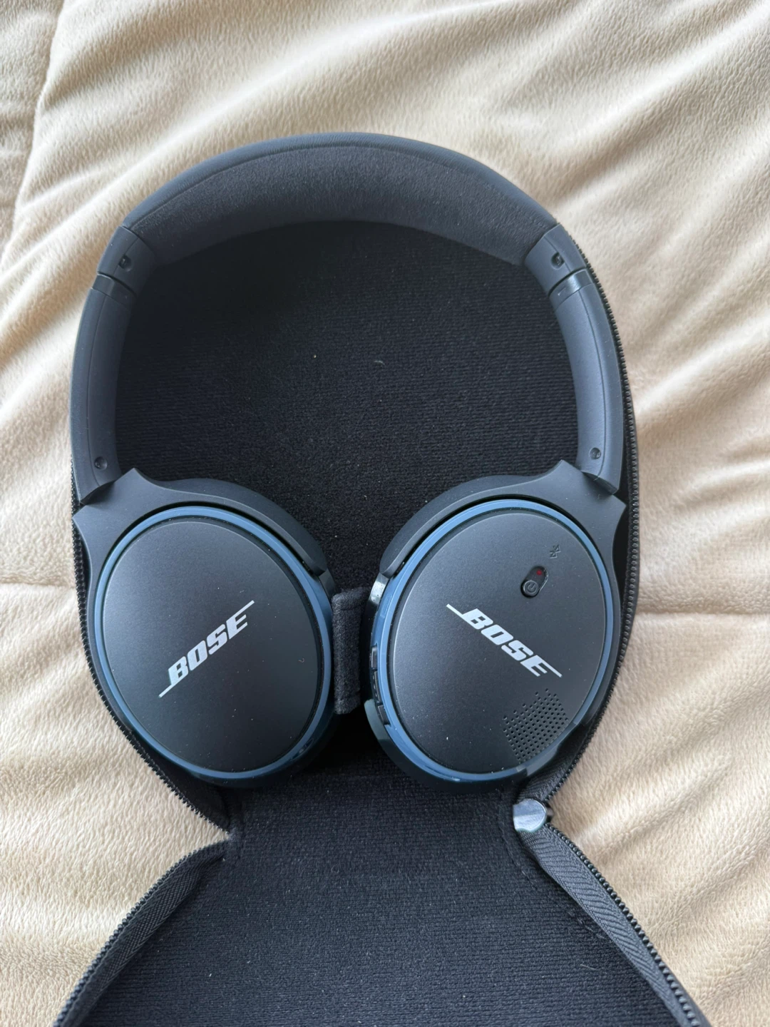 Bose QuietComfort 35 II Noise Cancelling Headphones - photo 2