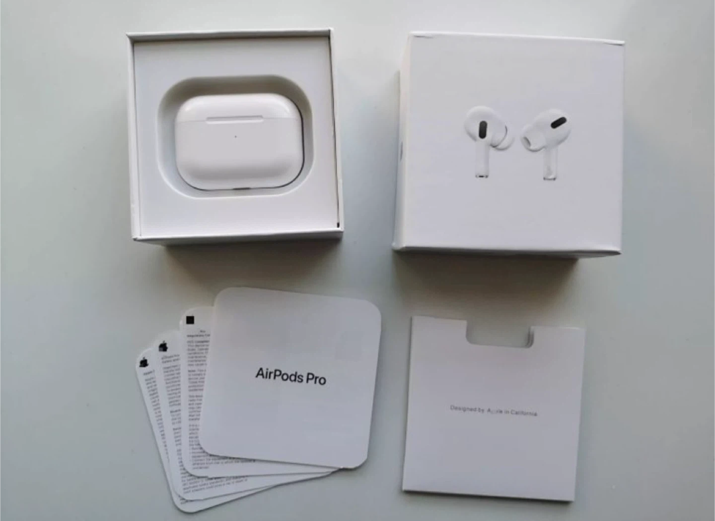 Apple AirPods Pro with MagSafe Charging Case - photo 2
