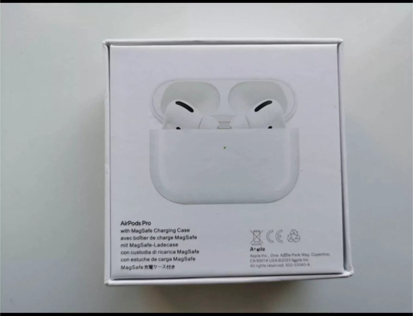 Apple AirPods Pro with MagSafe Charging Case