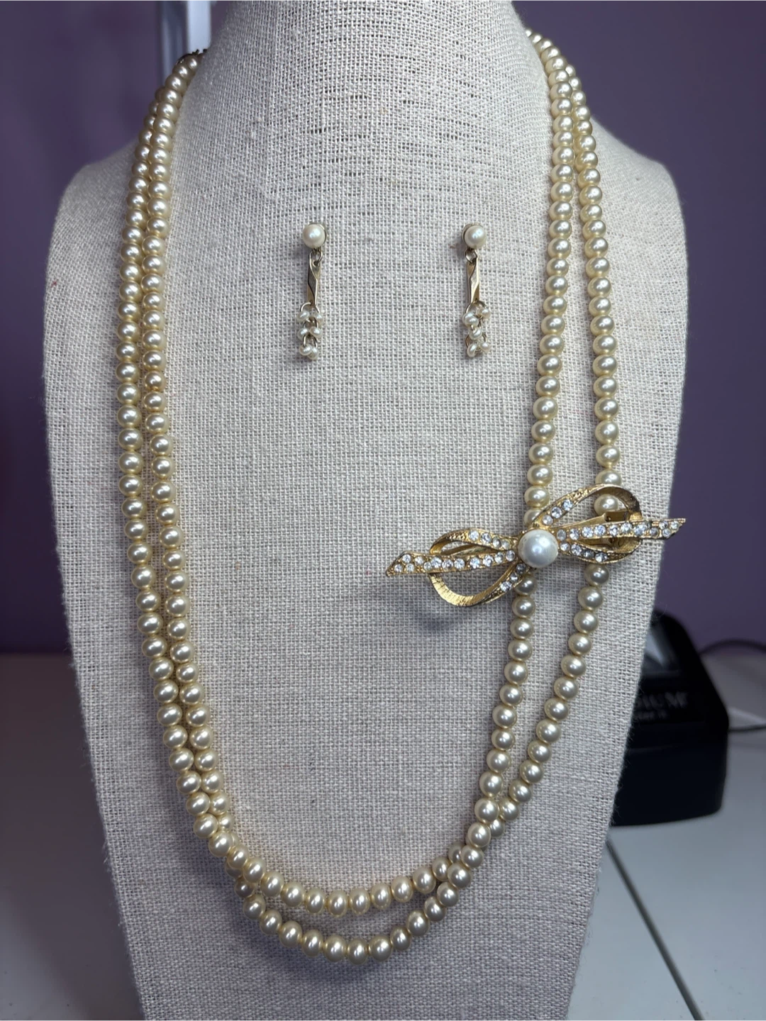 Vintage culture pearl necklace,  earrings and a  Barrett. - photo 2