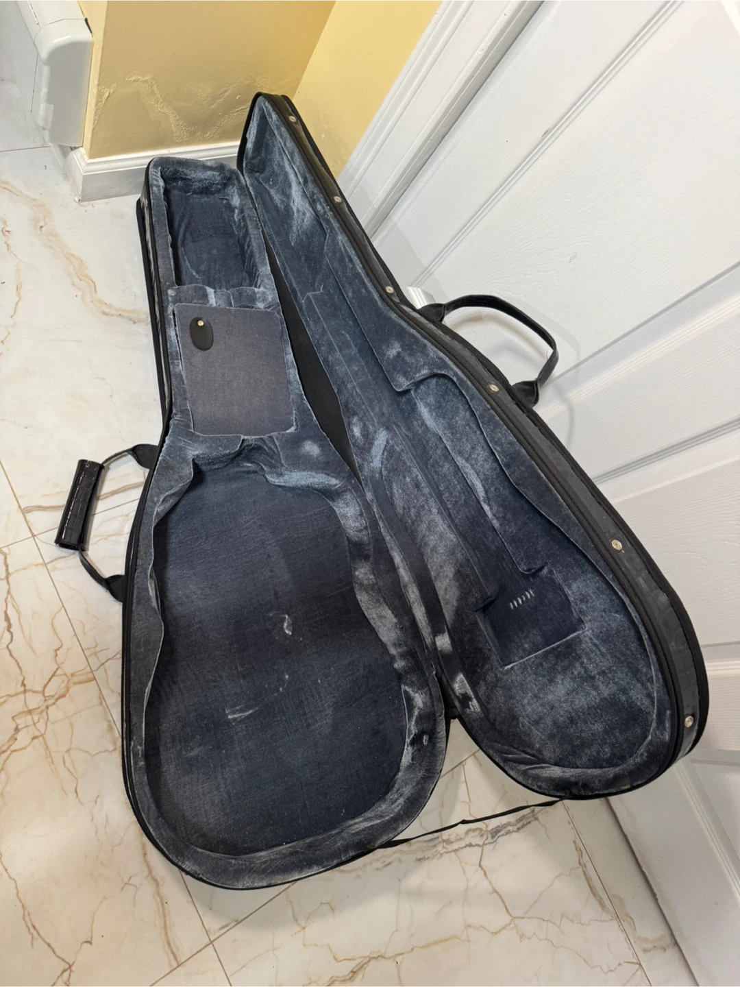 Acoustic Guitar with Case - edición limitada - única - photo 2