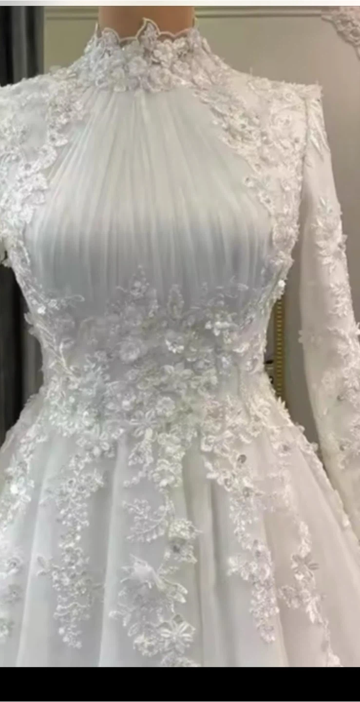 White Lace Wedding Dress