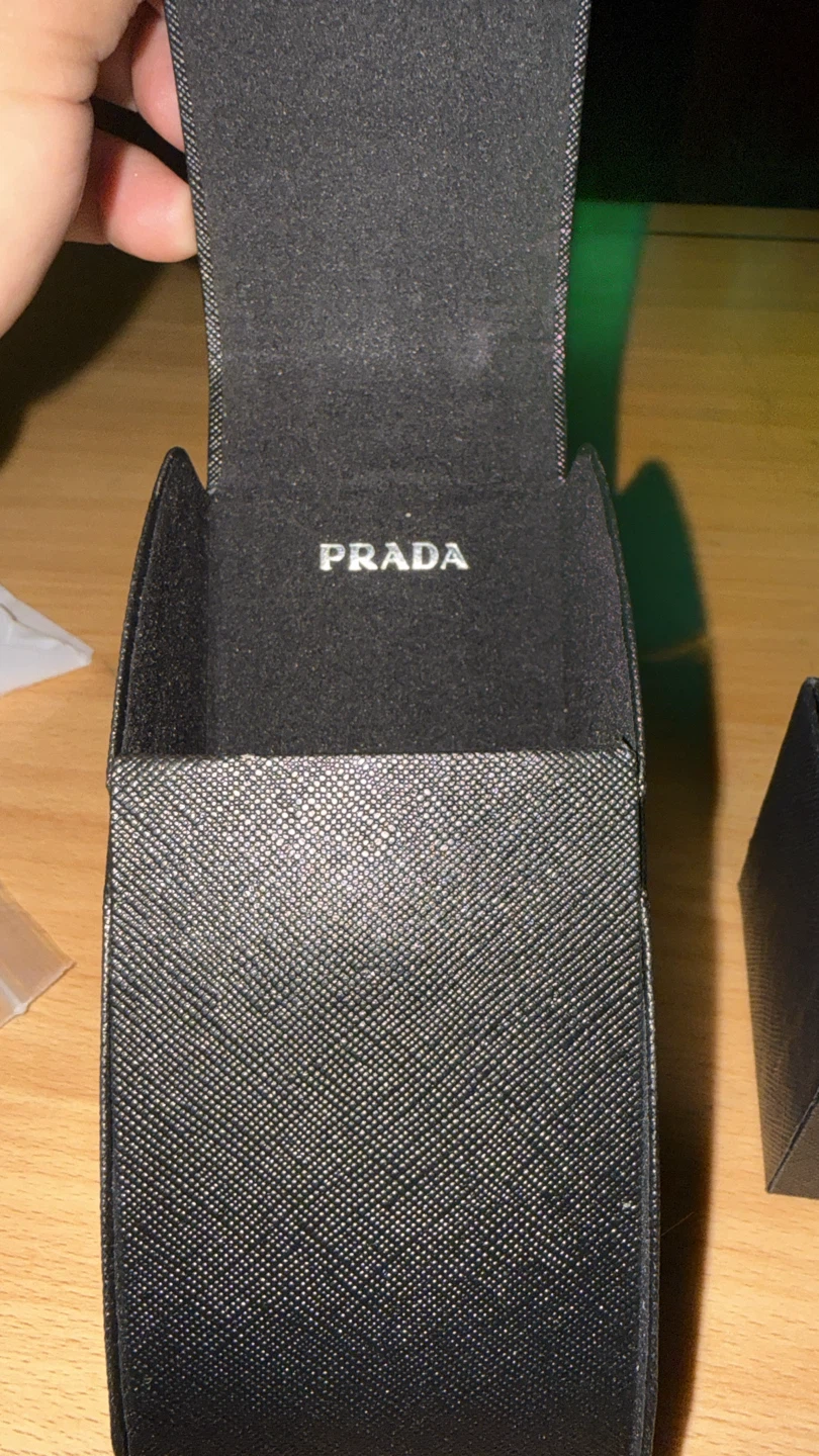 Prada Sunglasses - photo 3