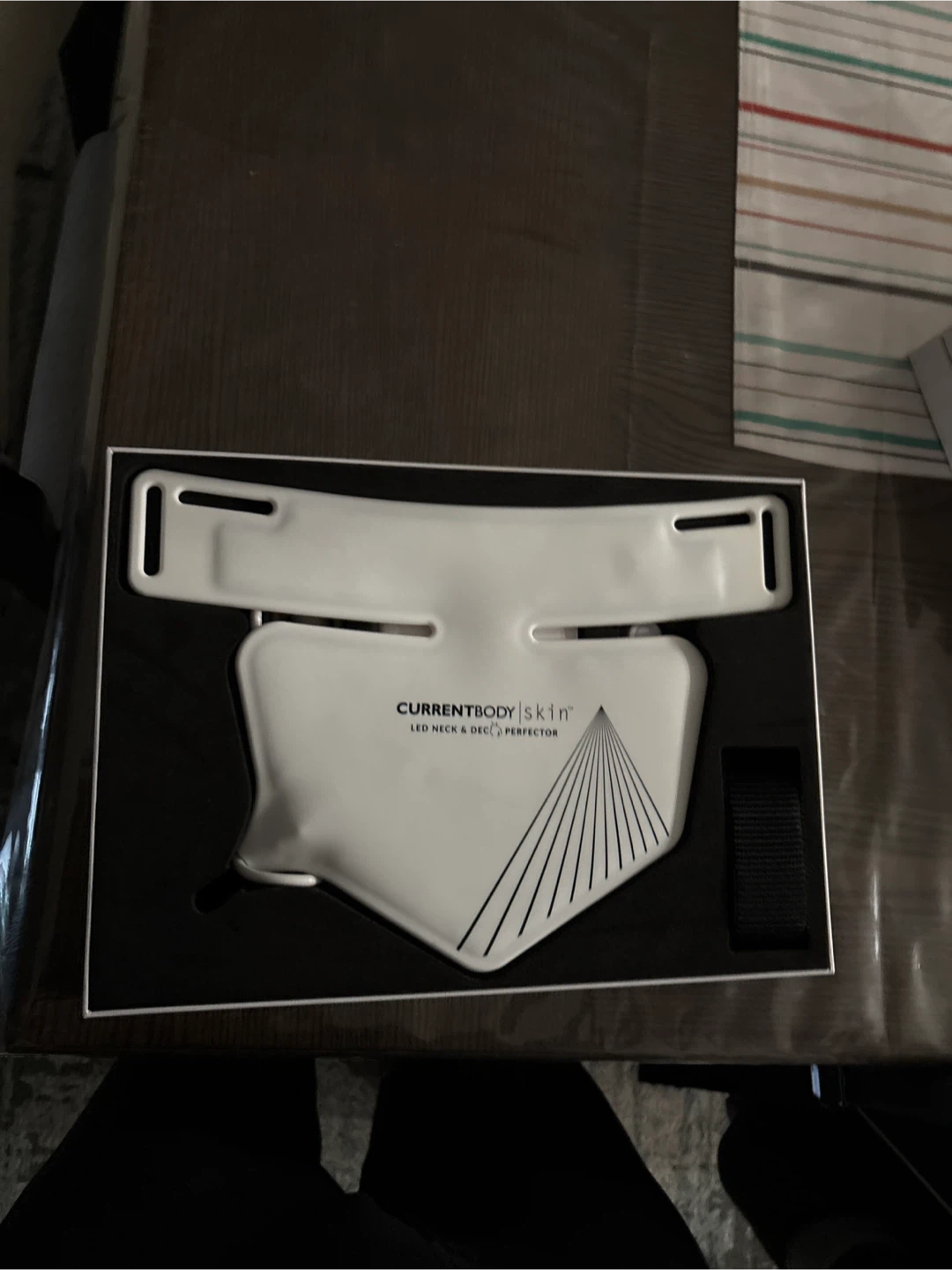 CurrentBody Skin LED Neck & Dec & face Perfector - photo 2
