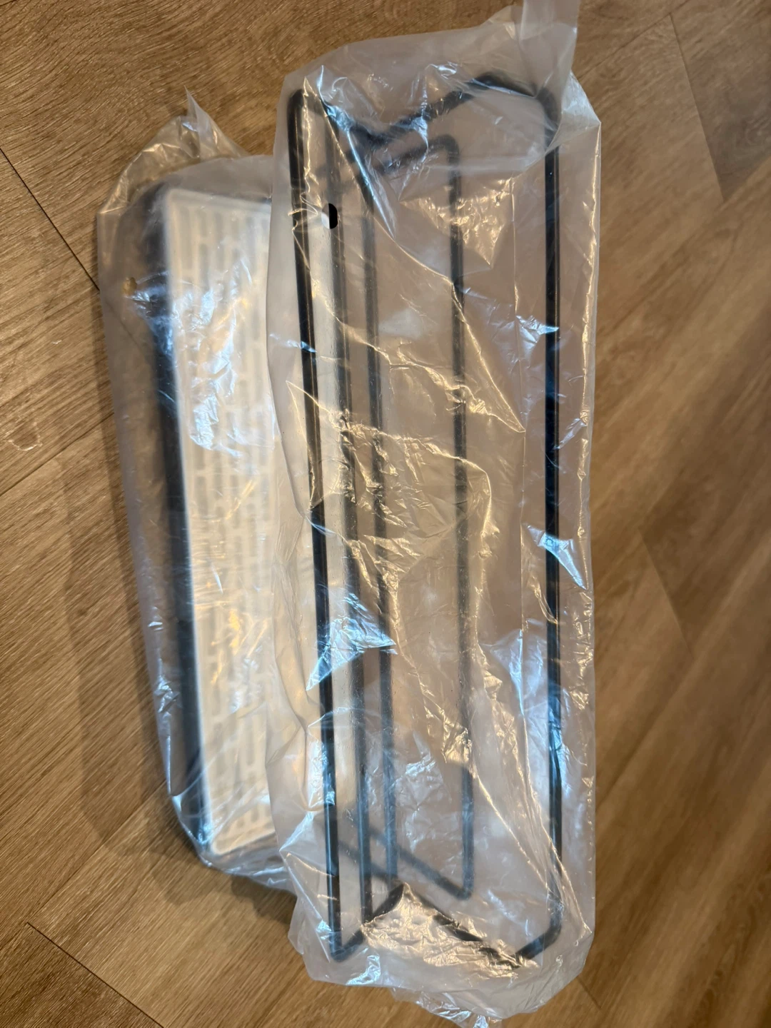 Brand new metal spices rack 🥕