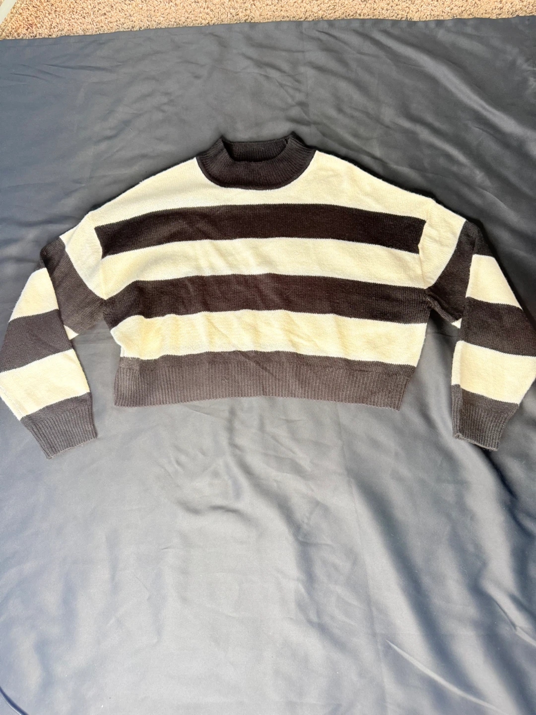 Love & whismsy Sweater size L