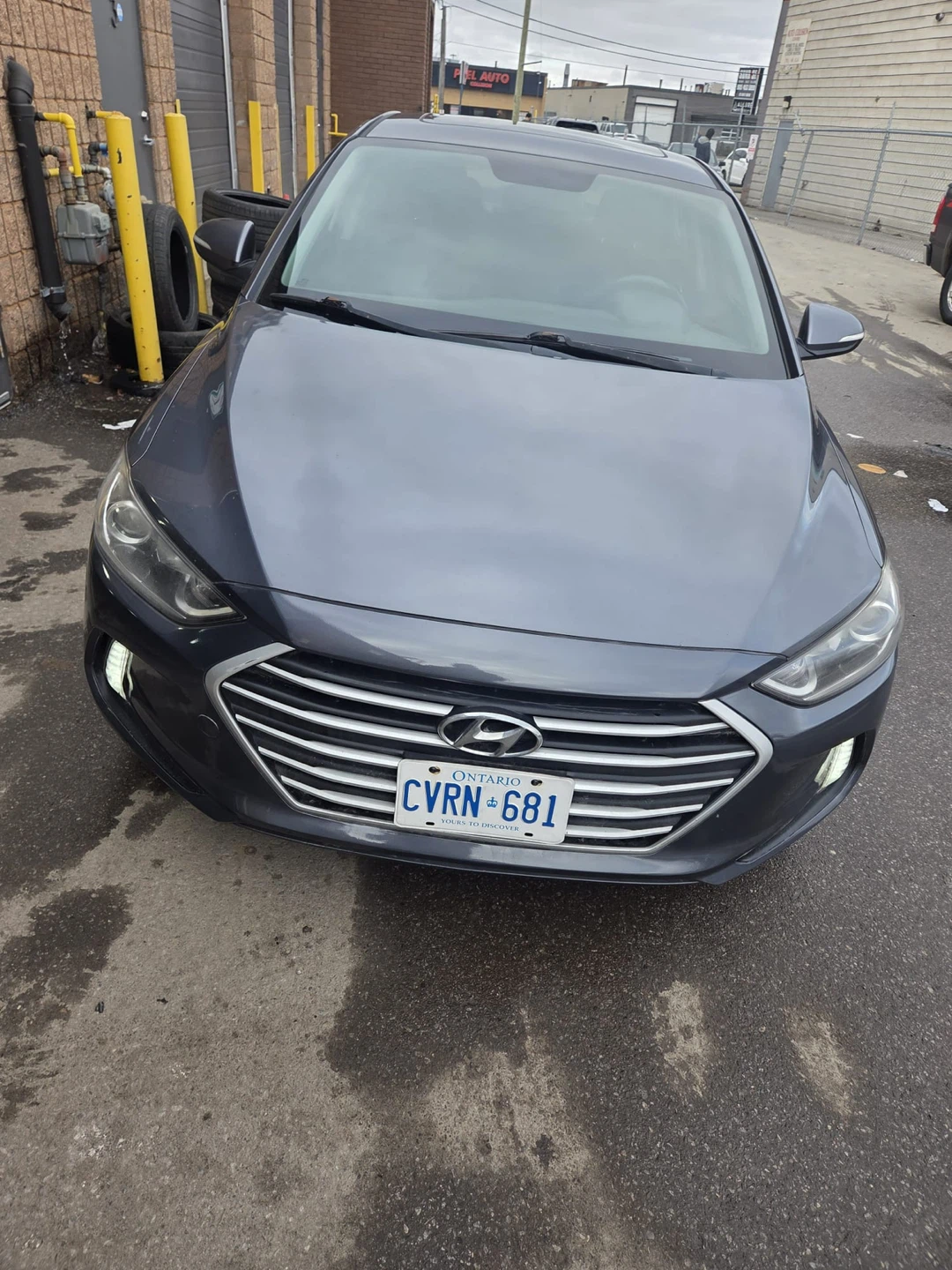 2017 Hyundai Elantra - photo 4