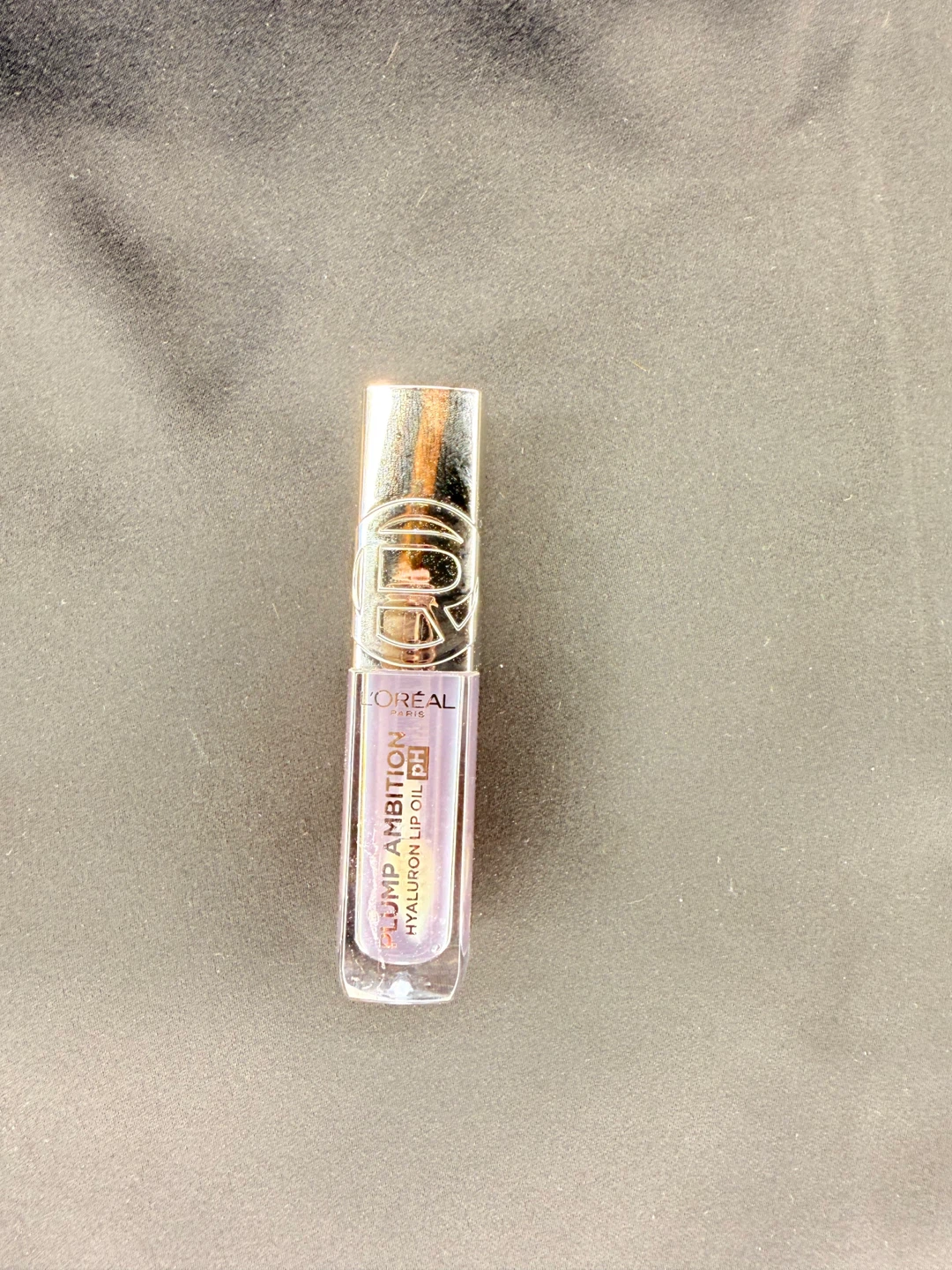 Plump ambition hyaluronic lip oil PH 090 berry moir