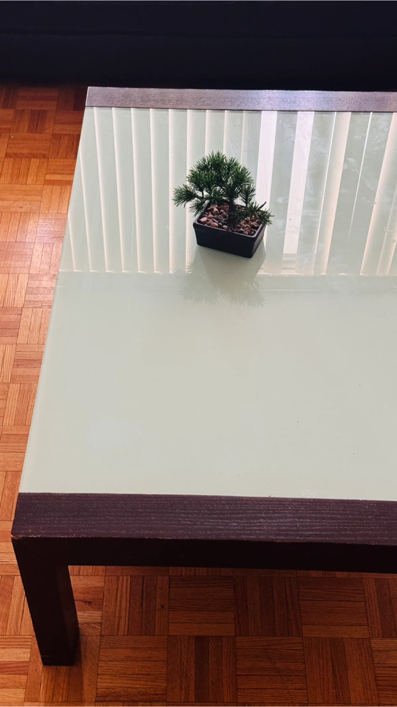 Coffee Table with Glass Top - photo 3