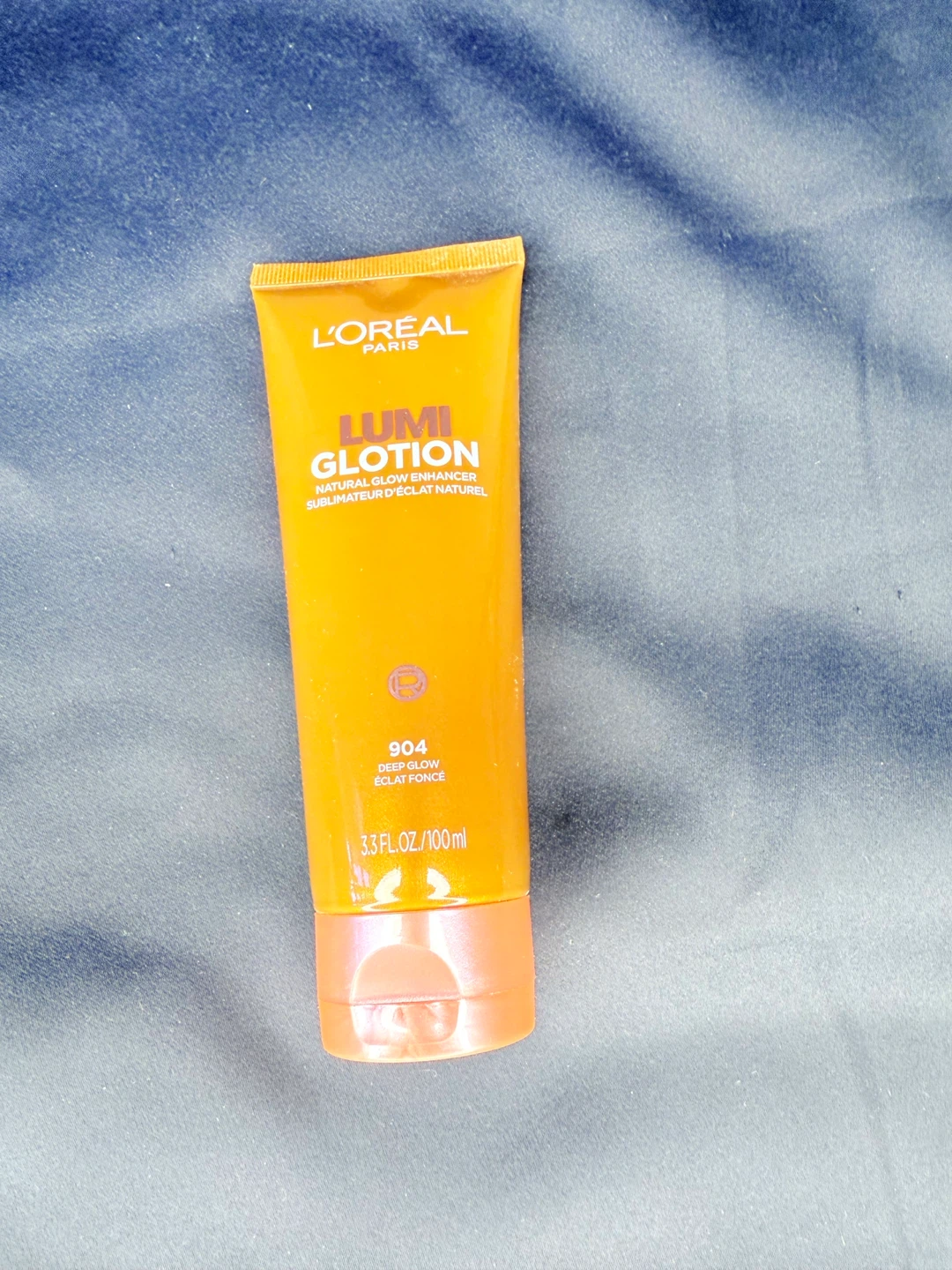 L’Oréal  GLOW ENHANCER & TINTED MOISTURIZER color 904