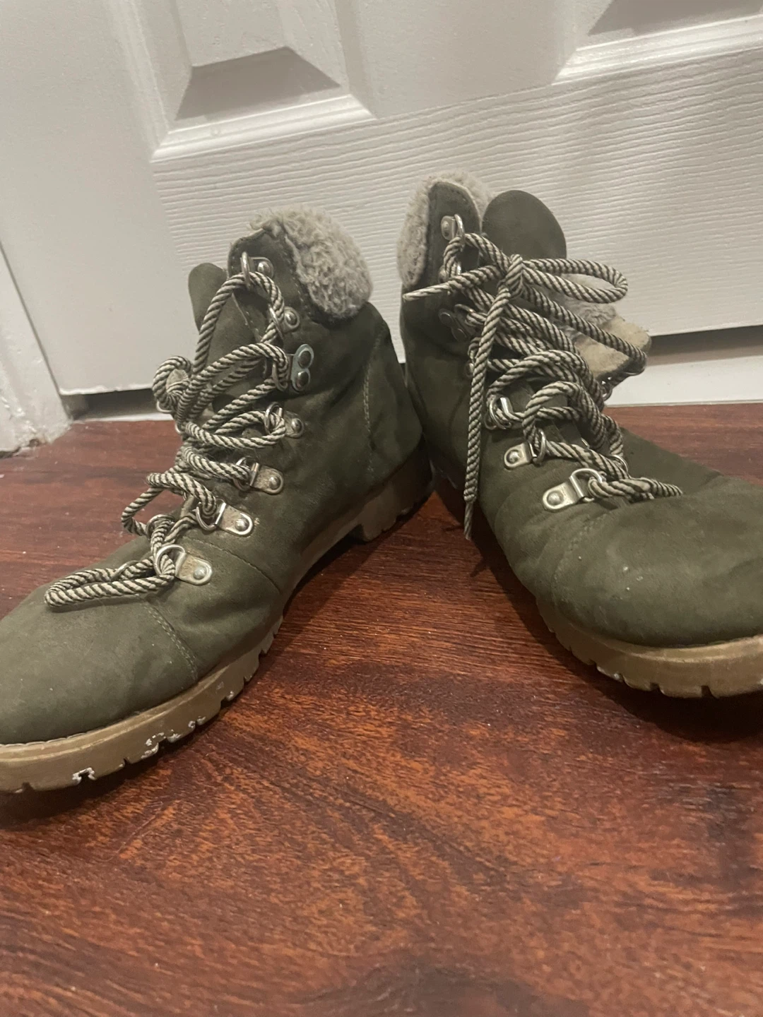 Women's Green Fur Lined Winter Boots