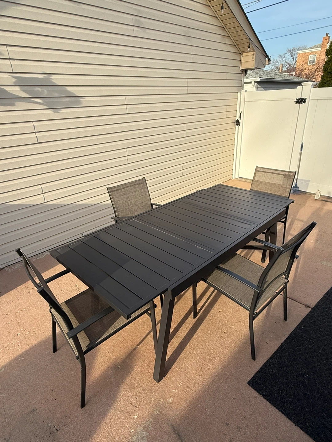 Dark Grey Metal extendable Outdoor Dining Set with 8 Chairs