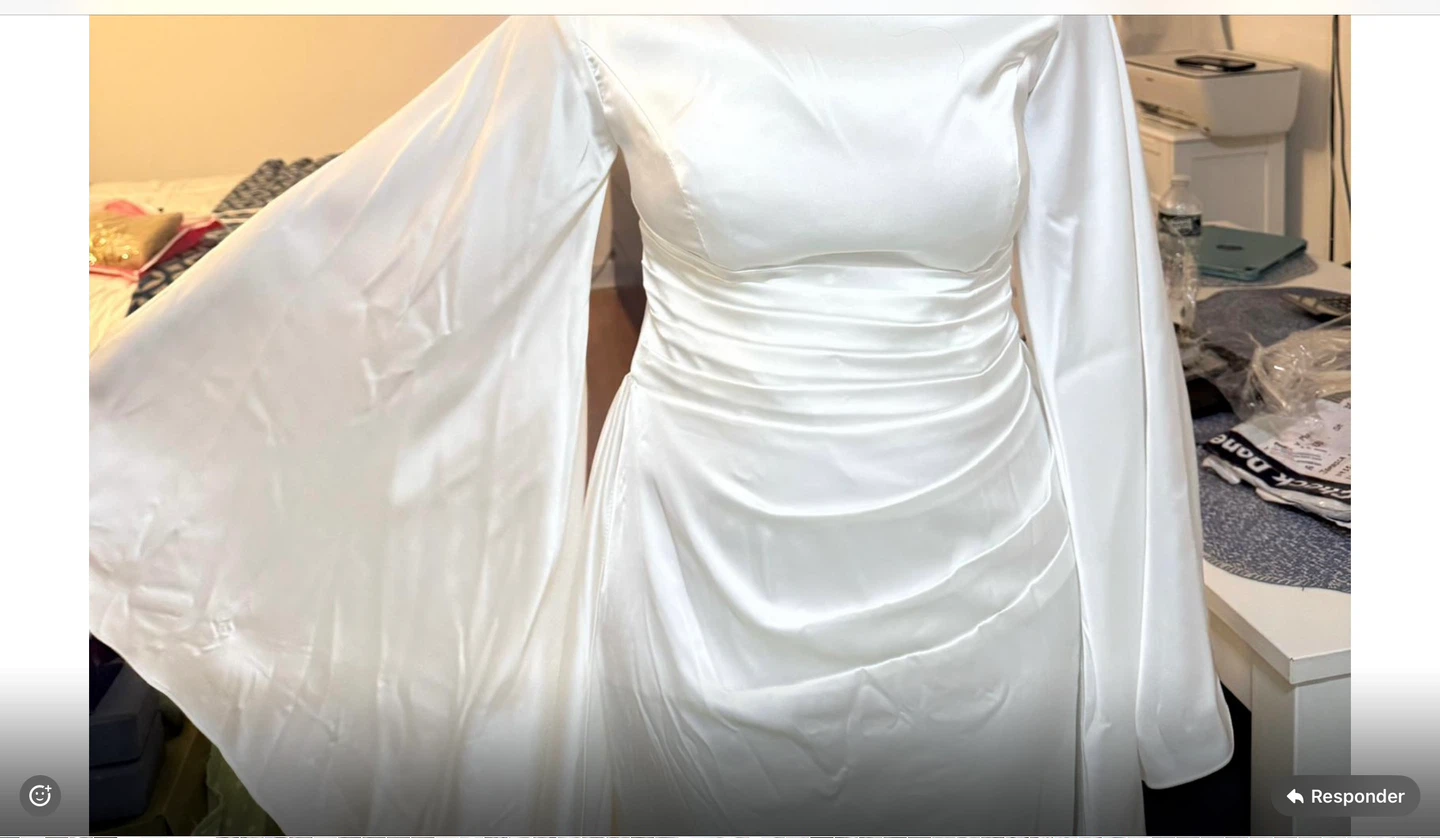 Elegant White Evening Gown with Bell Sleeves - photo 2